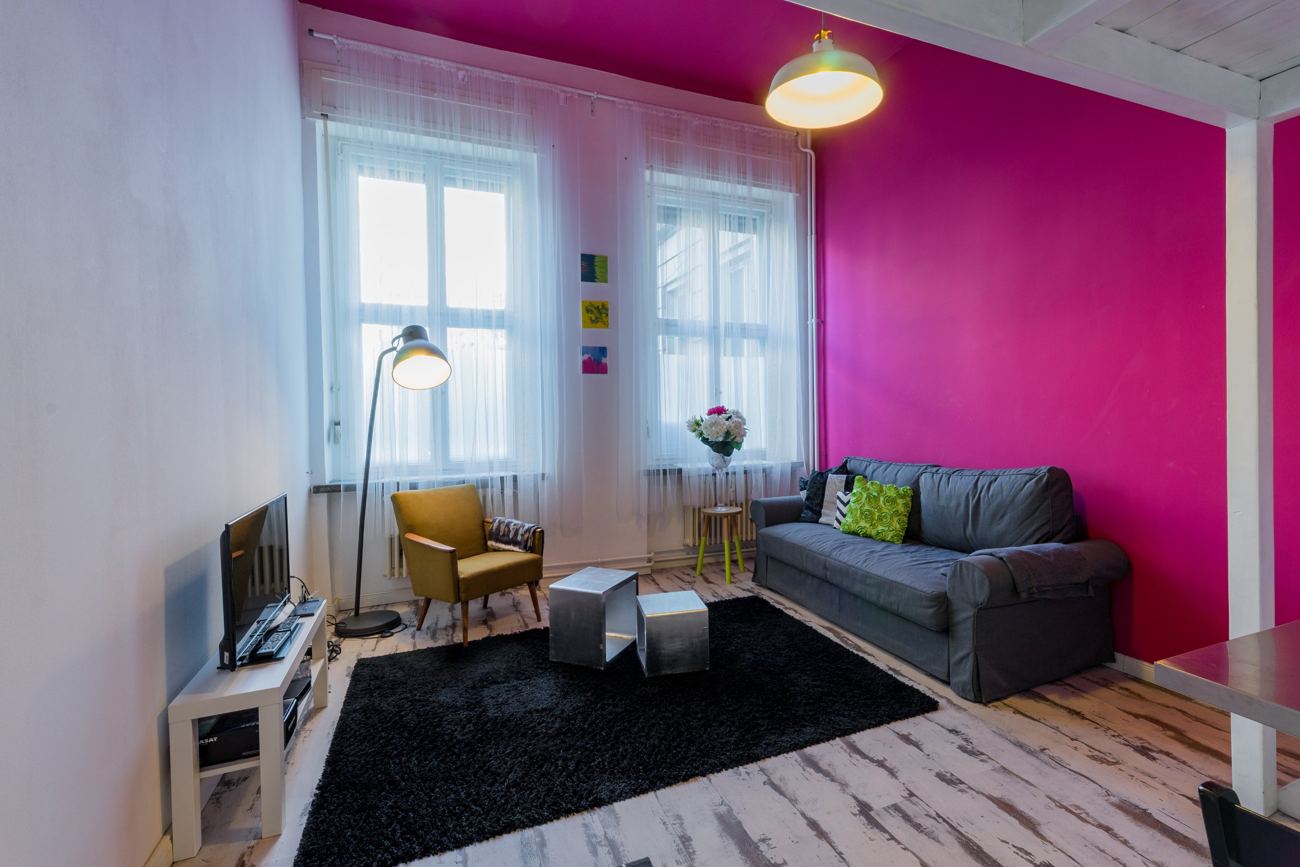 Loft mit Zwischengeschoss in einem historischen Gebäude im stalinistischen Stil, sofort bezugsfertig, in bester Lage in Friedrichshain